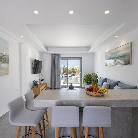 Bed & Breakfast Calmare Collection 4*