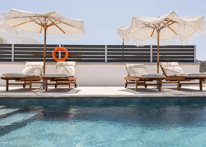 Alojamento de Acomodação e Pequeno-almoço Calmare Collection 4*